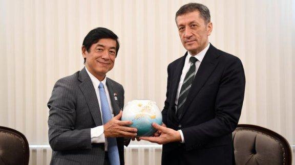 Bakanımız Sayın Ziya Selçuk, Japonya Büyükelçisi Mıyajımayı kabul etti