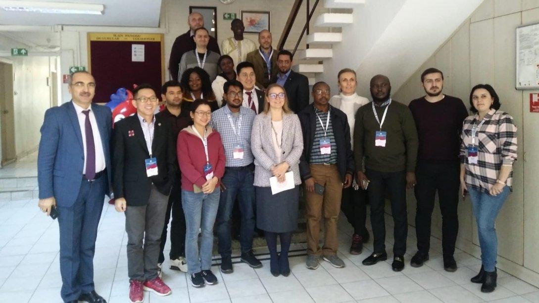 19 Ülkeden Genç Sendikacılar AB ve Dış İlişkiler Genel Müdürlüğünü Ziyaret Etti