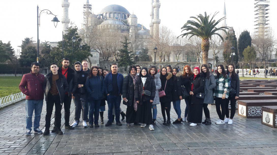 Almanya'dan Gelen Öğrencilerden İstanbul Çıkarması
