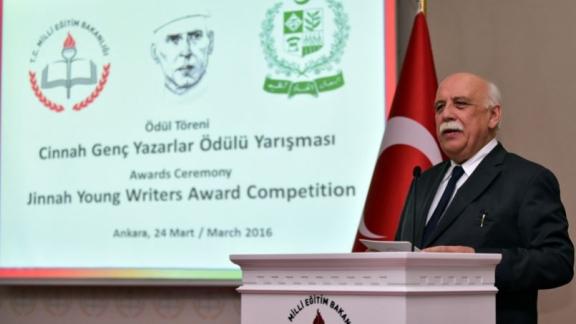 Bakanımız Sayın Nabi AVCI, Cinnah Genç Yazarlar ödüllerini verdi