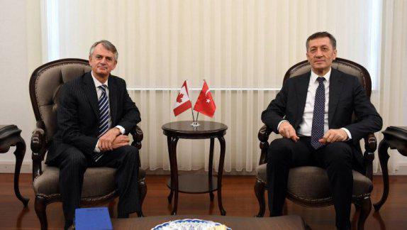 Bakanımız Sayın Ziya Selçuk, Kanada Büyükelçisi Cooterı kabul etti