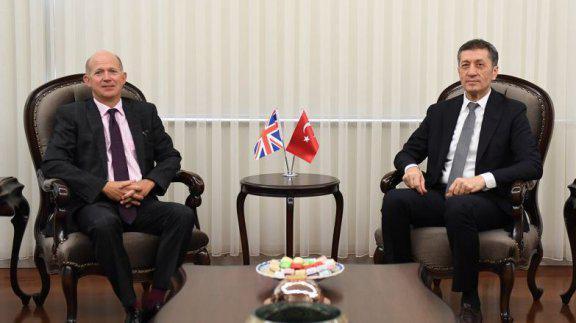 Bakanımız Sayın Ziya Selçuk, İngiltere Büyükelçisi Chilcottı kabul etti