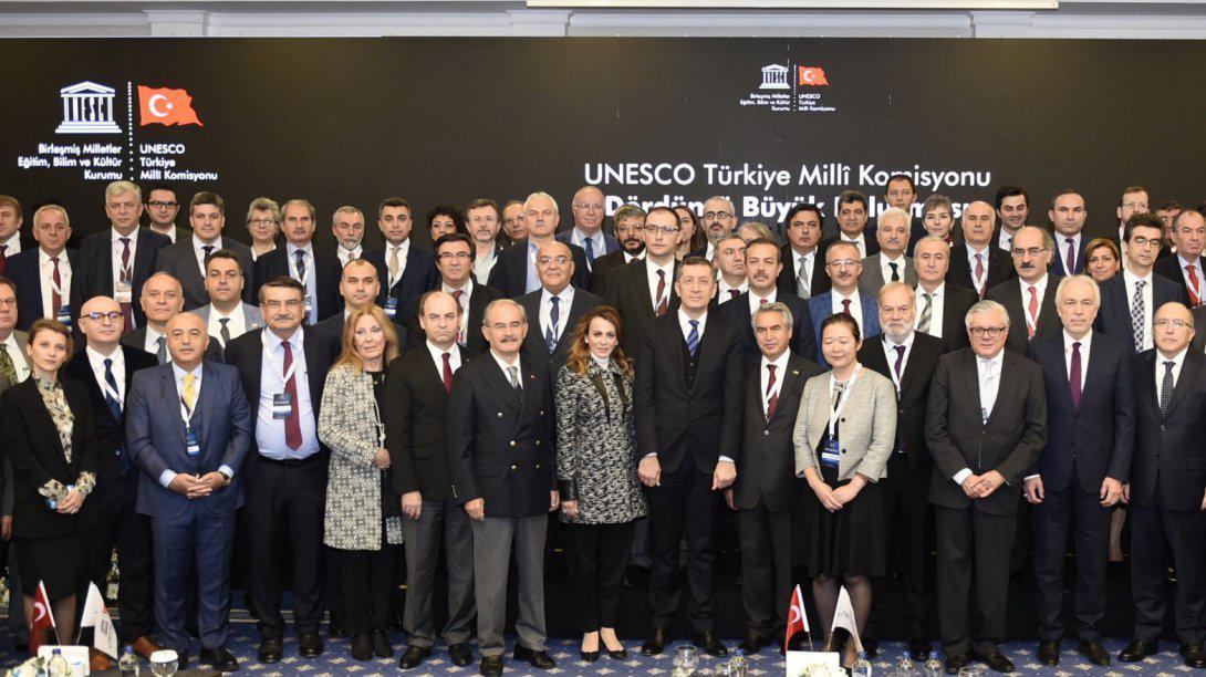 Bakanımız Sayın Ziya Selçuk, Unesco Türkiye Millî Komisyonu Büyük Buluşmasına Katıldı.
